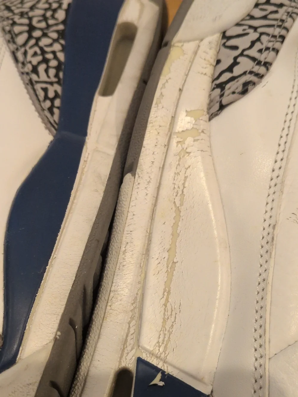 Air Jordan 3 Retro 2011 Men's Size 11 White Blue 136064104 Elephant Print